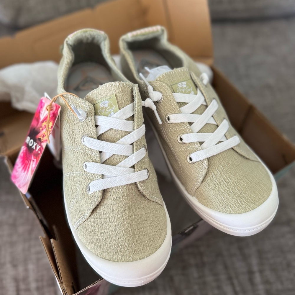 Roxy Light Tan Canvas Sneakers with White Accents